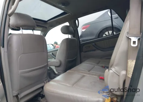 2002 Toyota Sequoia Limited V8 из США, поврежденный, VIN 5TDZT38A32S083081